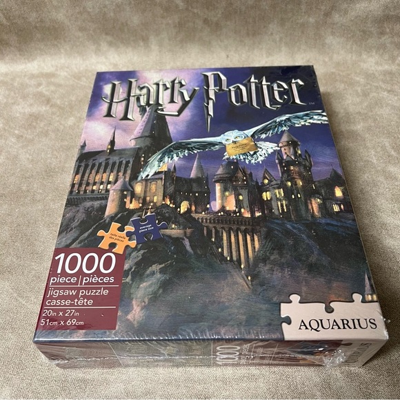 Harry Potter Hogwarts 1000 Pieces Jigsaw Puzzle Griffindor Hufflepuff Ravenclaw - Picture 2 of 3